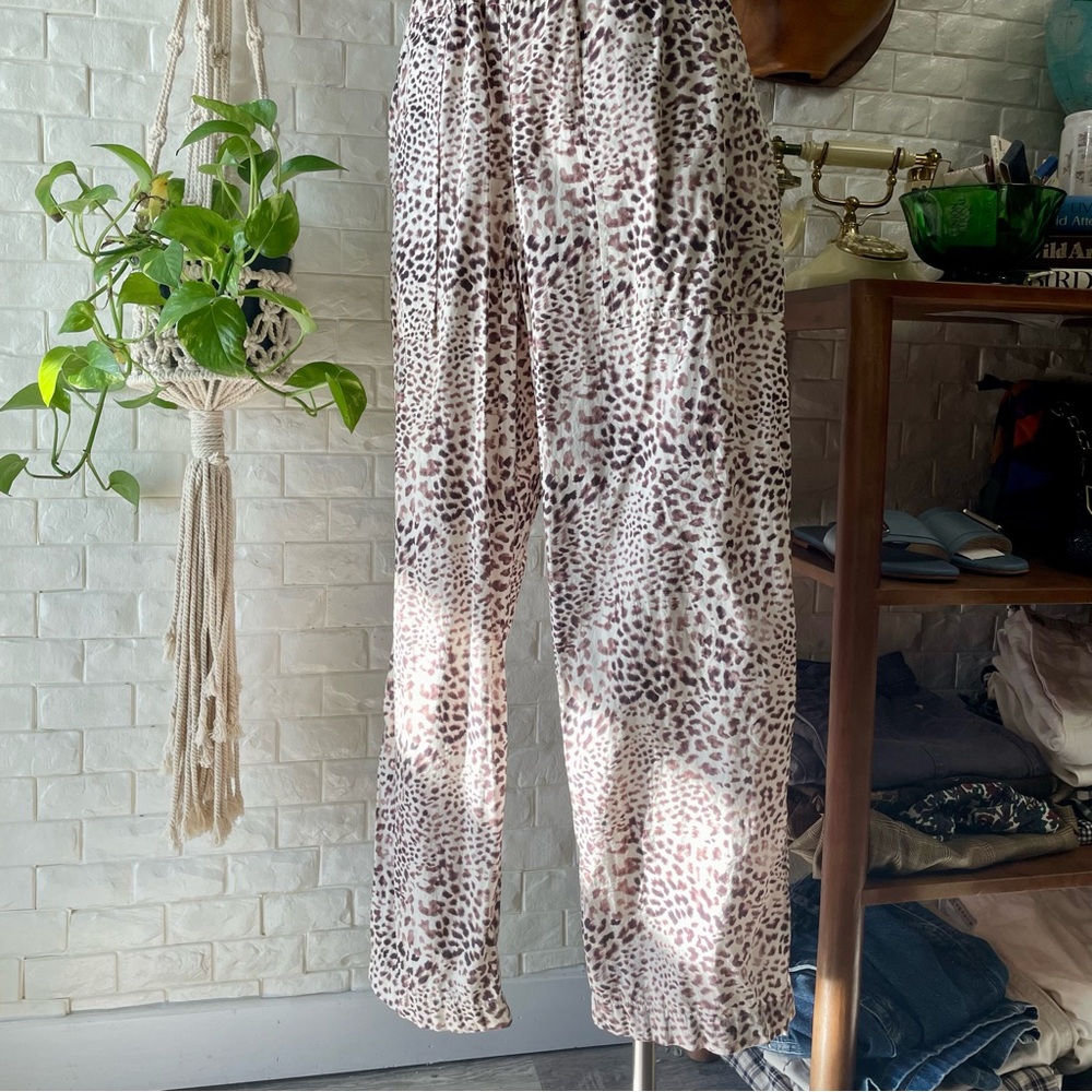 Sea New York Calla Cheetah Smocked V-Neck Jumpsuit Size 8 - Picture 9 of 15